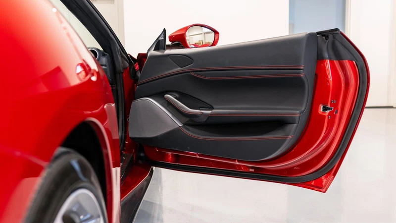 2022 Ferrari Portofino M, 12/16