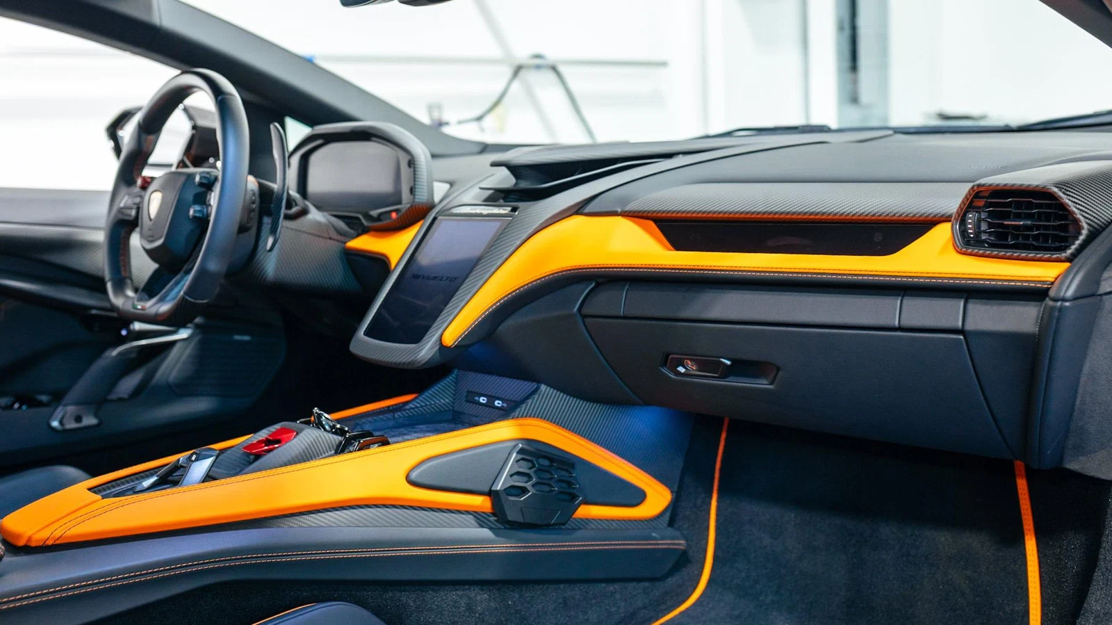 2026 Lamborghini Revuelto, 8/15