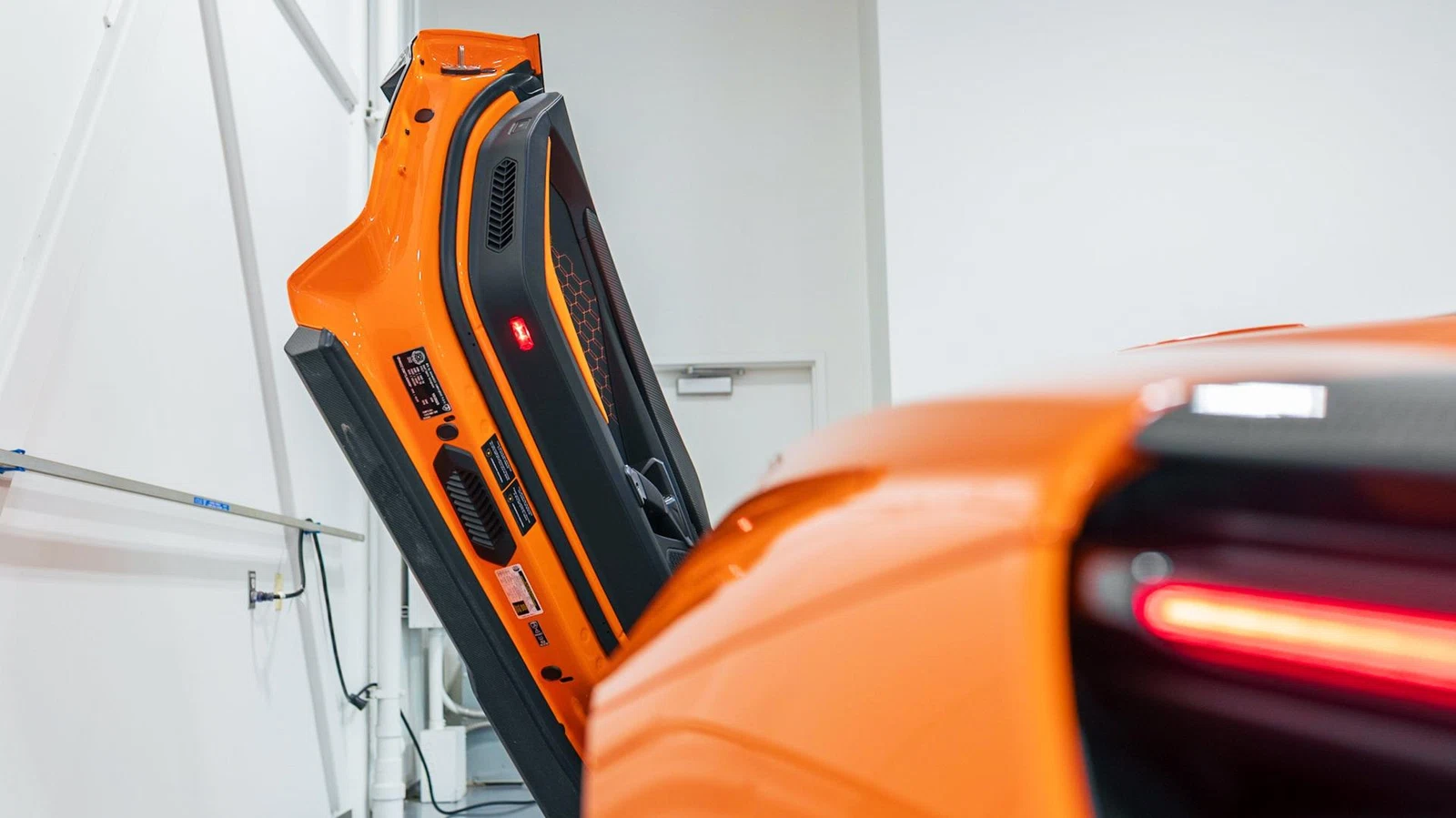 2026 Lamborghini Revuelto, 10/15