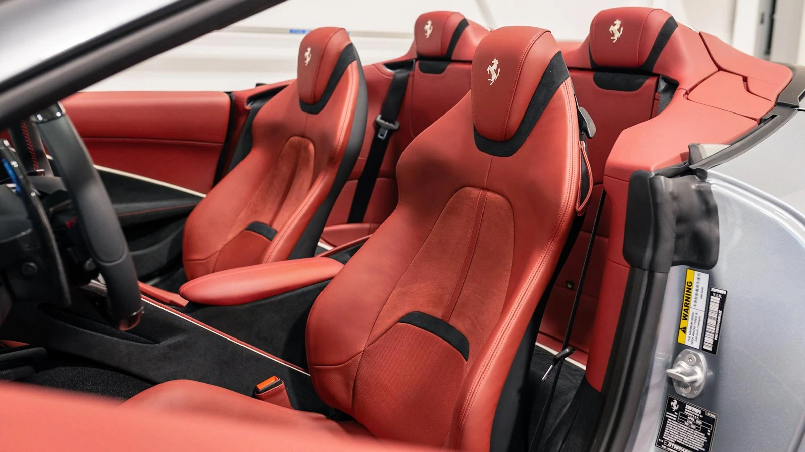 2025 Ferrari Roma Spider, 3/16