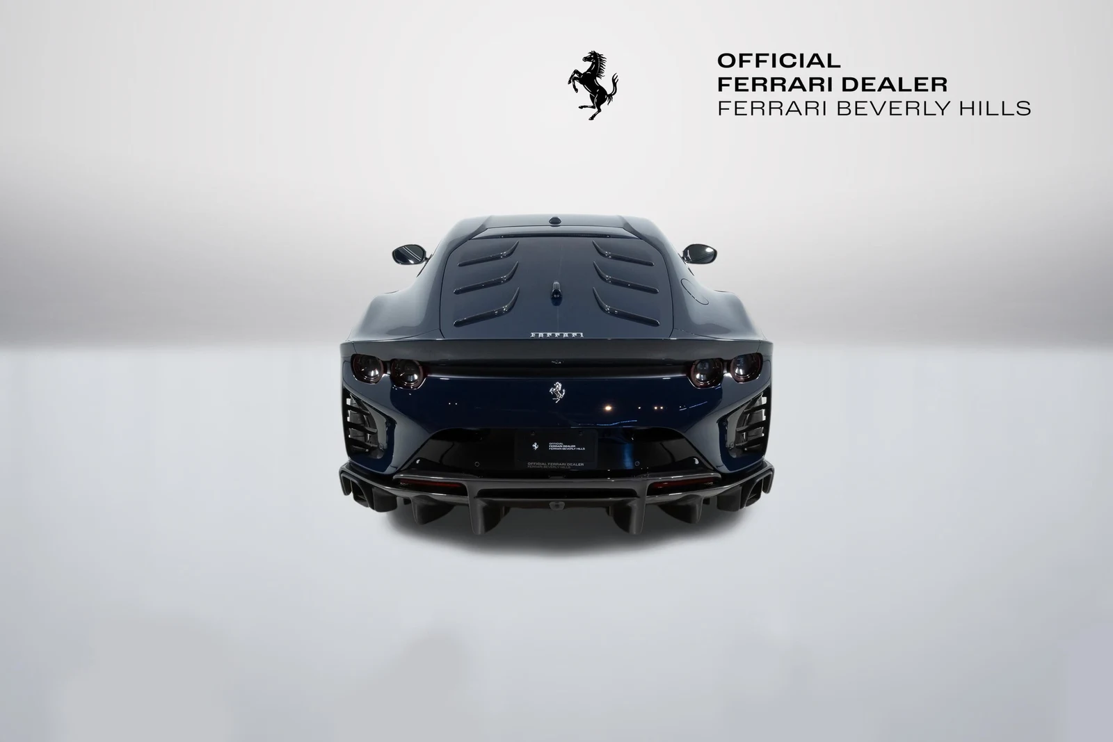 2022 Ferrari 812 Competizione, 4/30