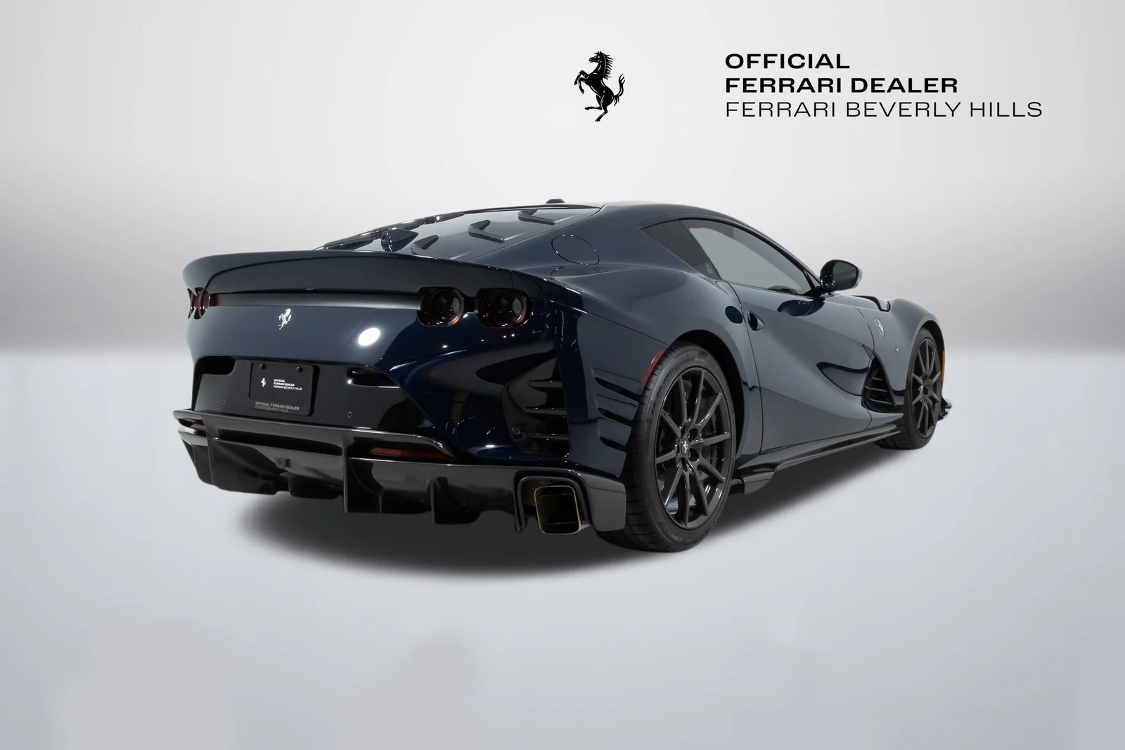 2022 Ferrari 812 Competizione, 5/30