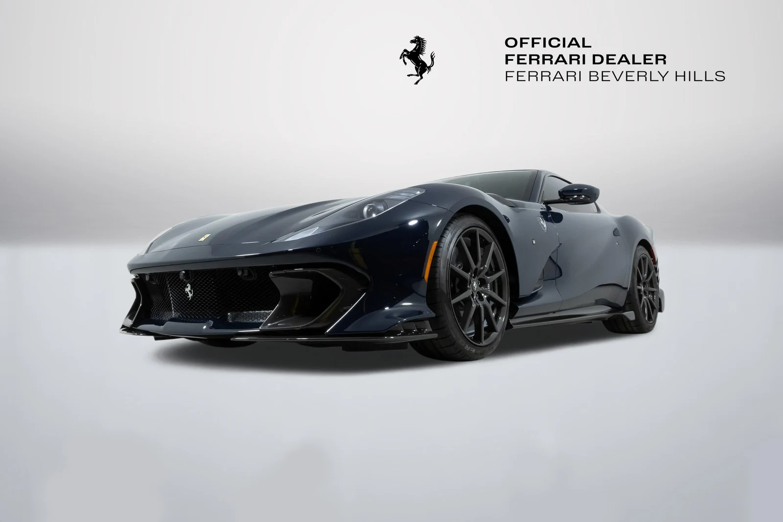 2022 Ferrari 812 Competizione, 8/30