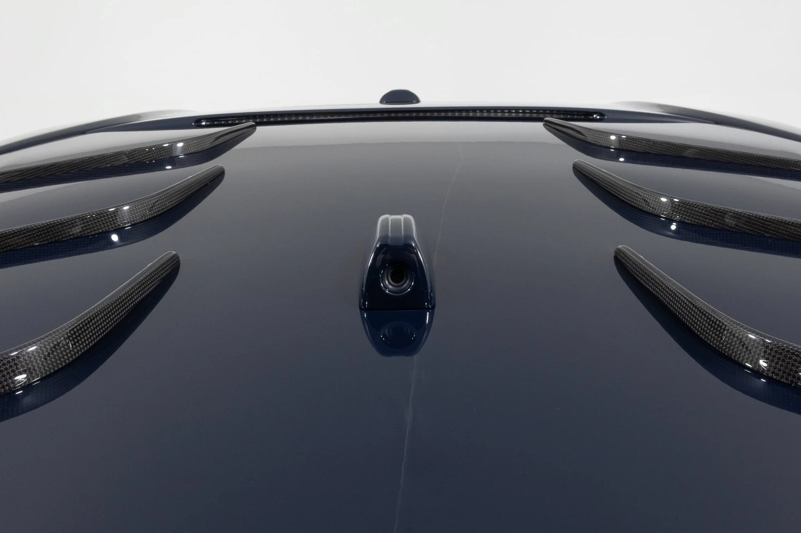 2022 Ferrari 812 Competizione, 12/30