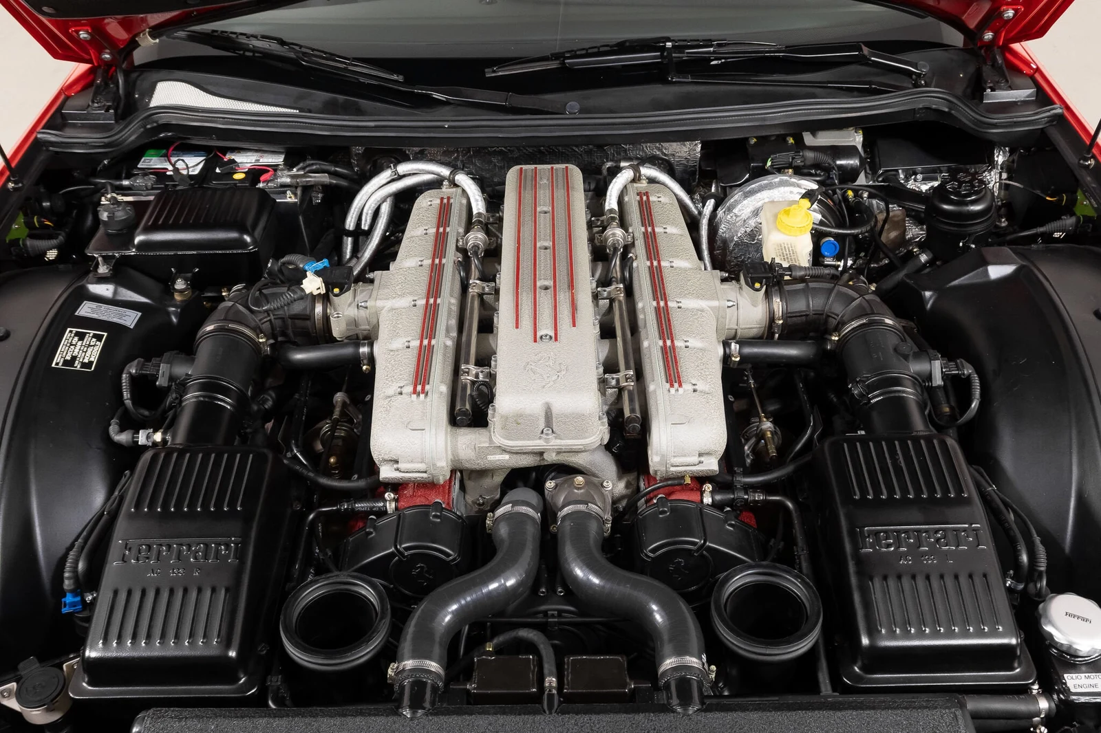 2001 Ferrari 550 Barchetta Pininfarina, 16/30