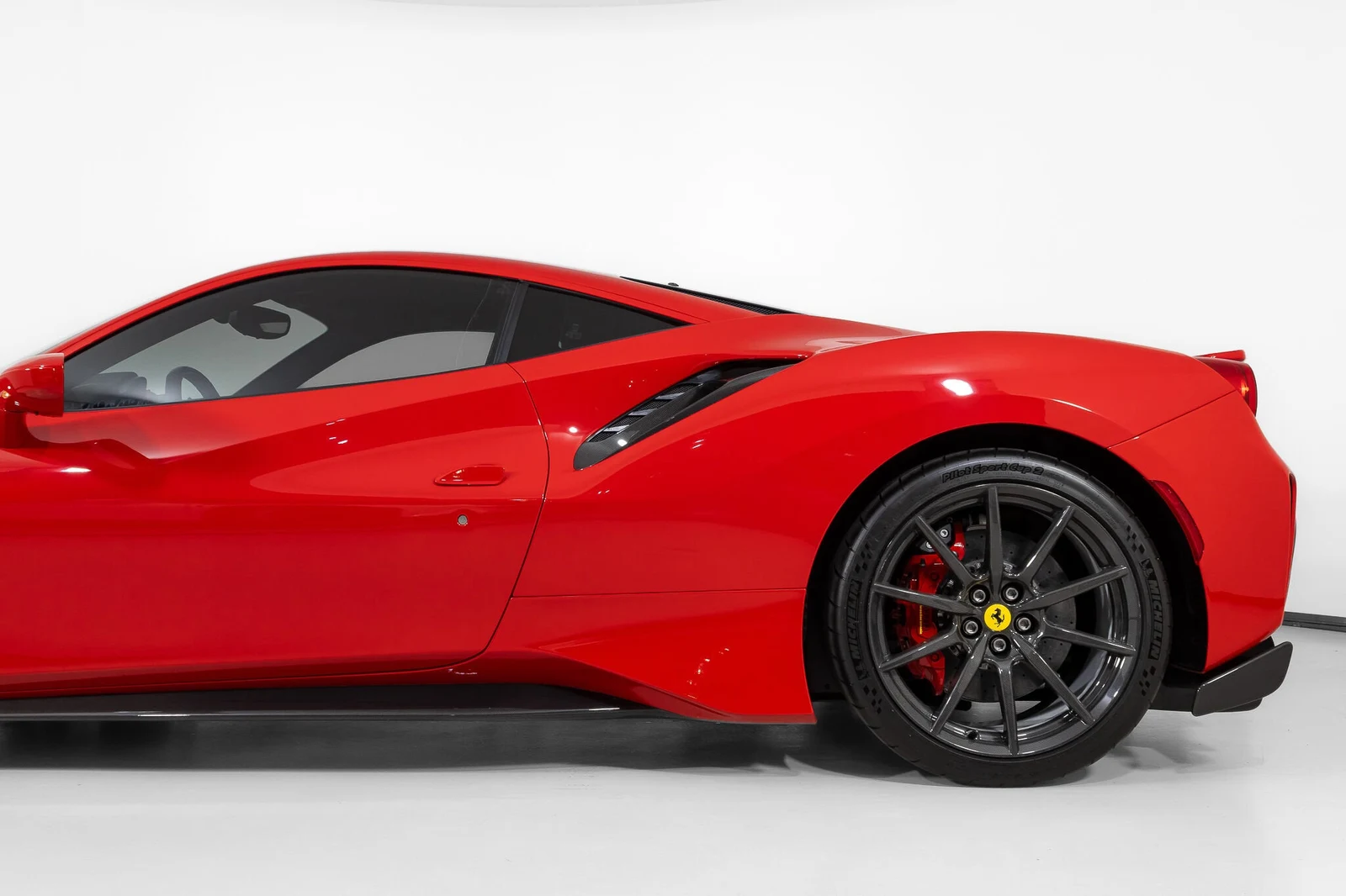 2020 Ferrari 488 Pista, 10/30