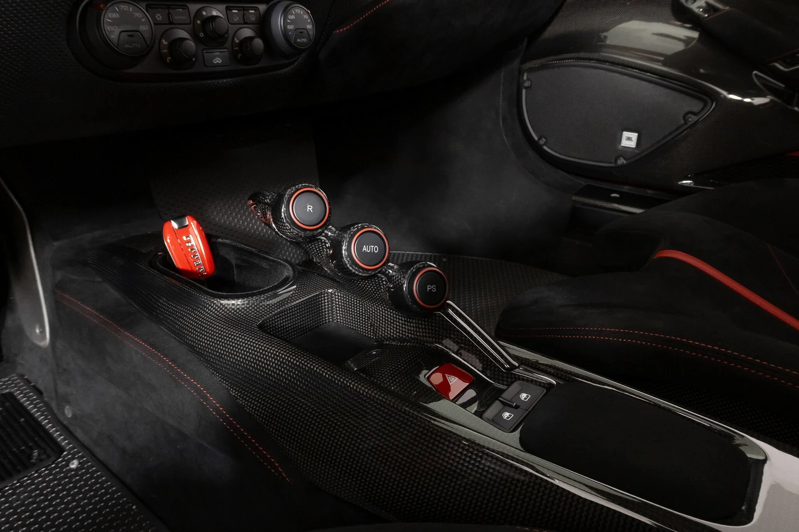 2020 Ferrari 488 Pista, 25/30