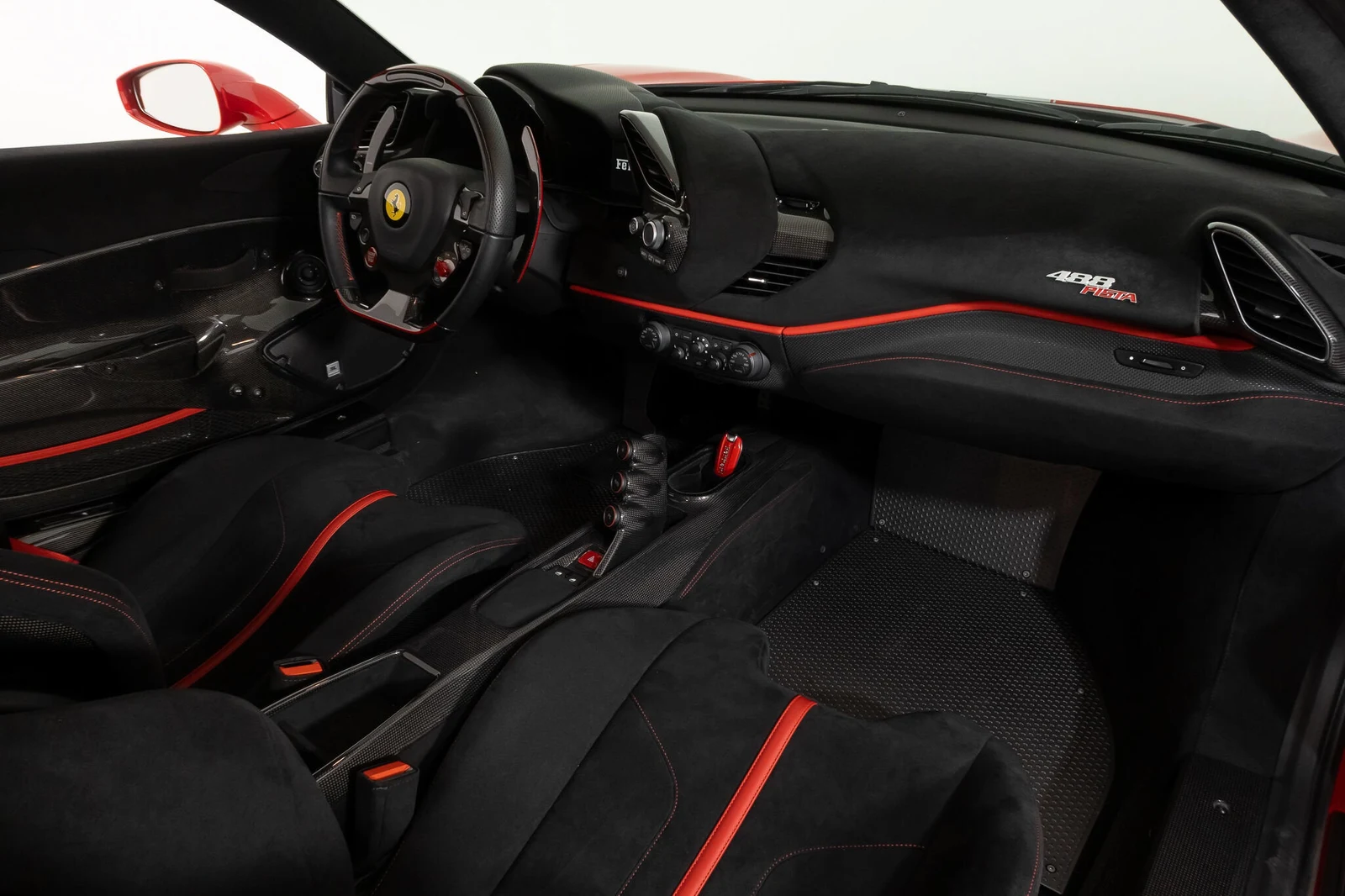 2020 Ferrari 488 Pista, 26/30