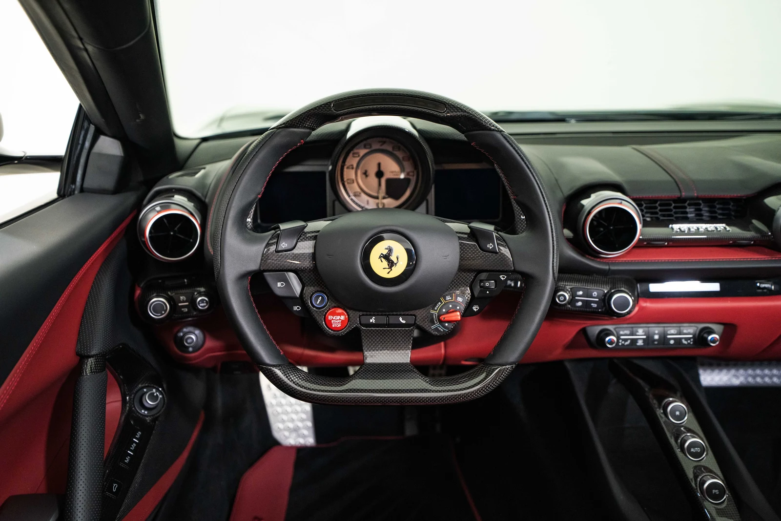 2022 Ferrari 812 GTS, 19/30