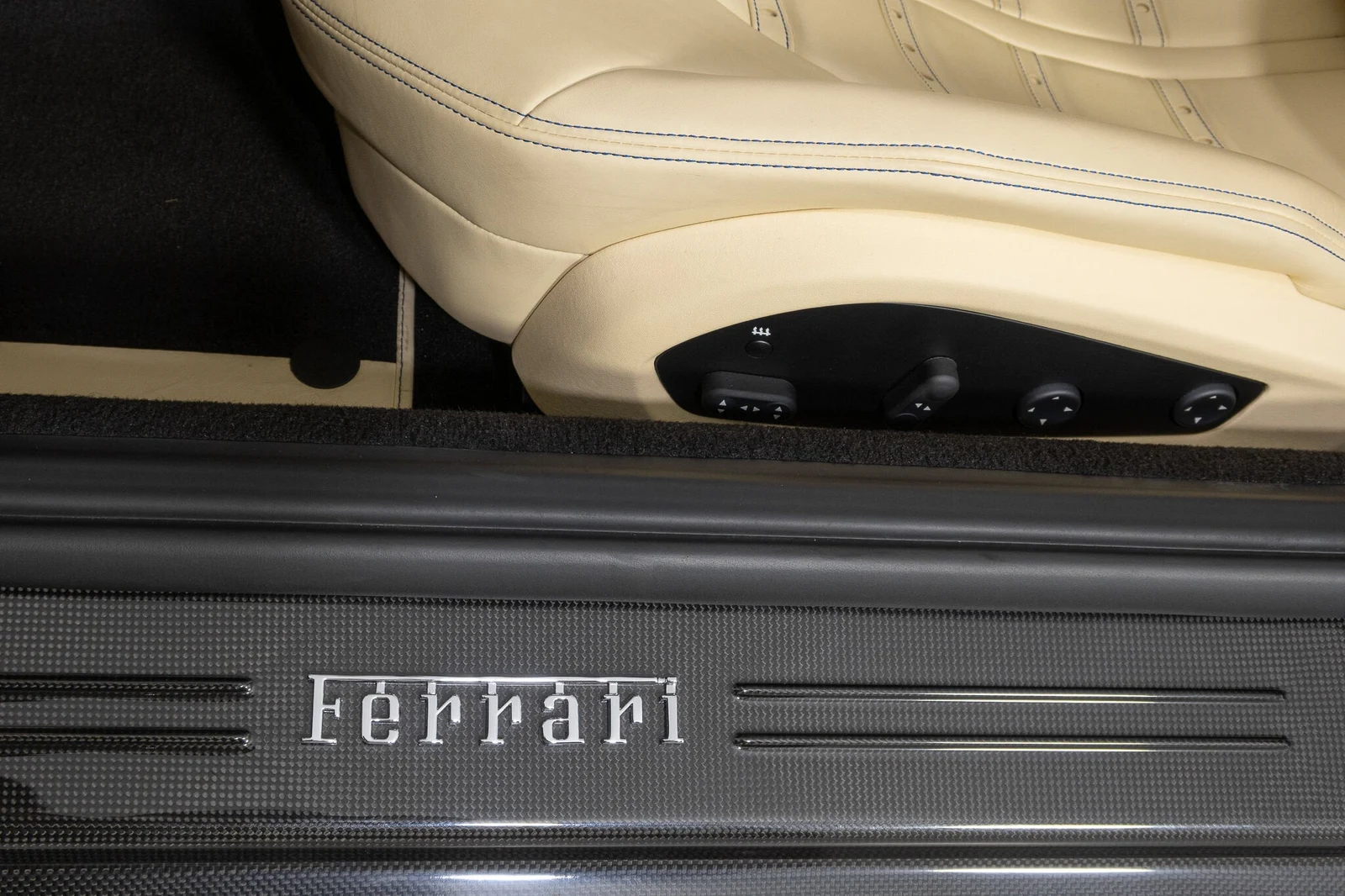 2021 Ferrari 812 GTS Atelier, 16/30