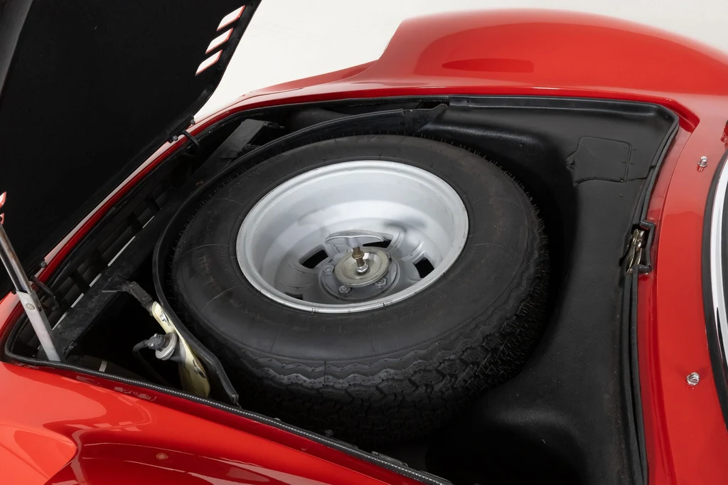 1969 Ferrari Dino 206 GT, 3/30