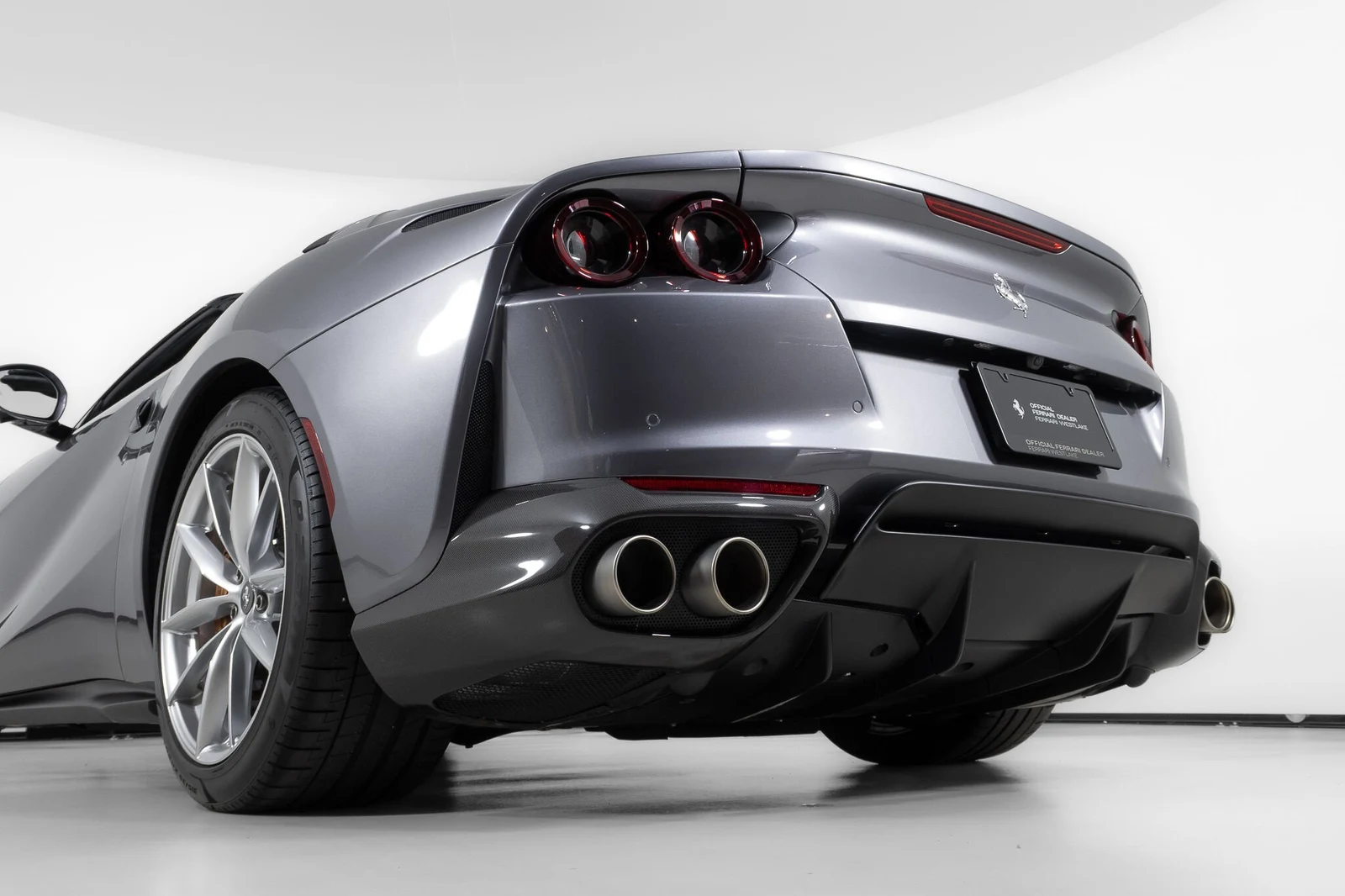 2021 Ferrari 812 GTS, 11/30