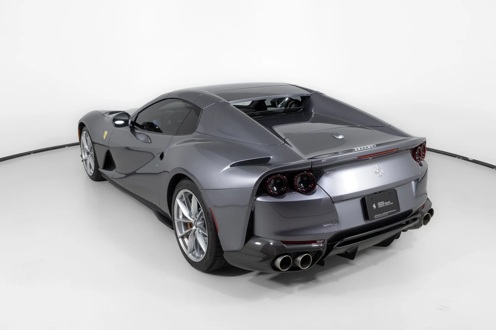 2021 Ferrari 812 GTS, 29/30