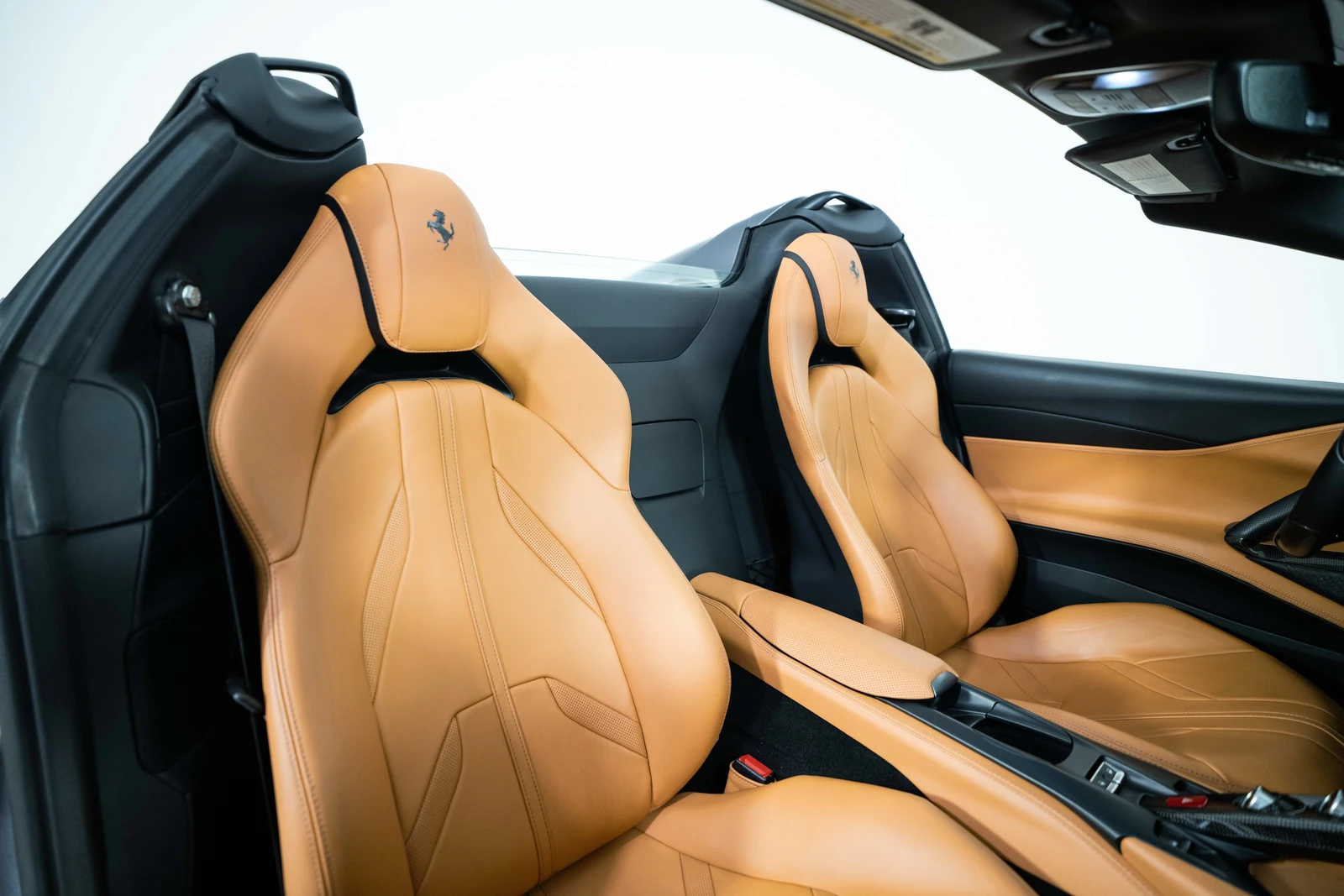 2022 Ferrari 812 GTS, 25/30