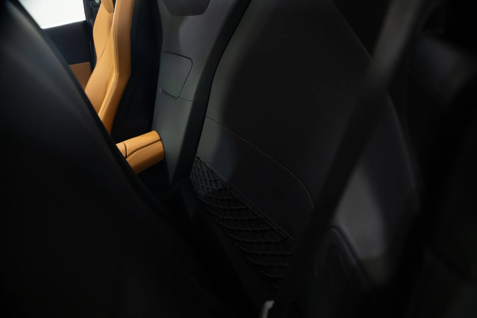2022 Ferrari 812 GTS, 27/30