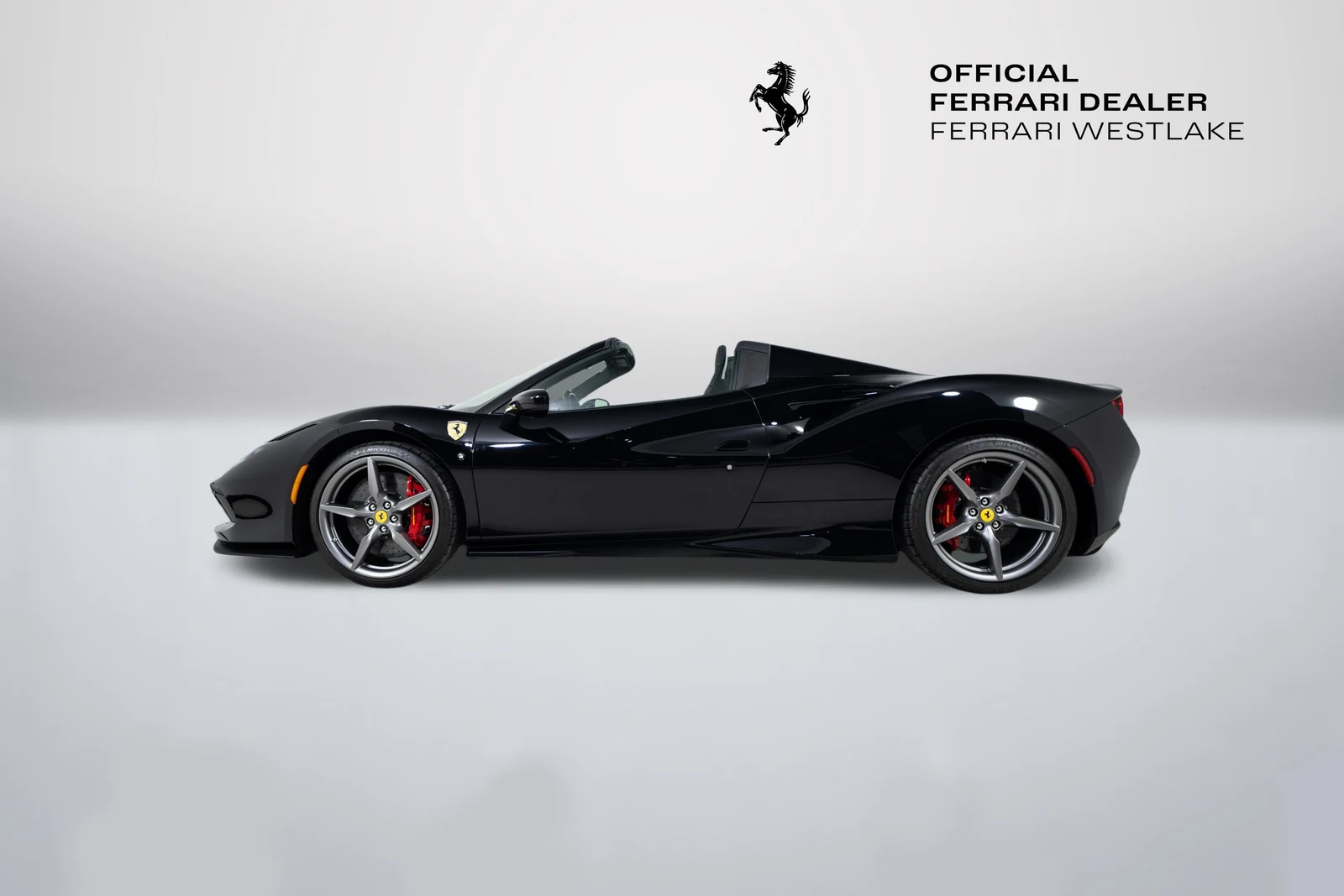 2023 Ferrari F8 Spider, 2/30