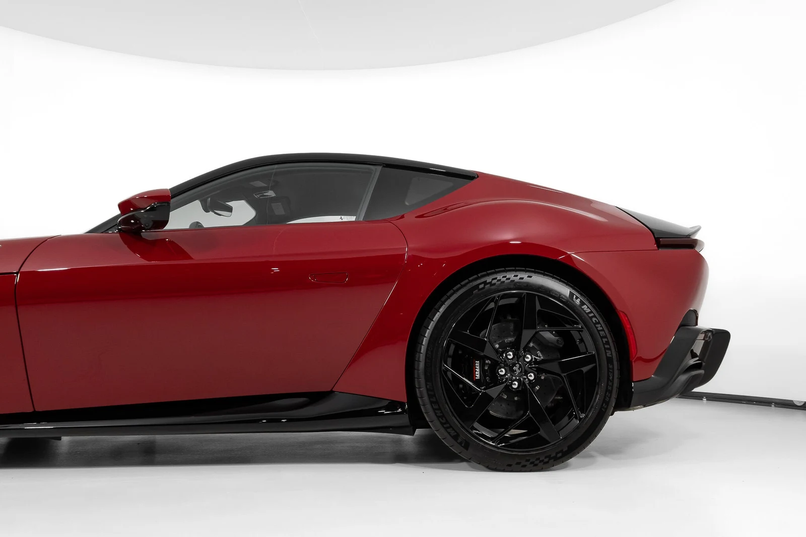 2025 Ferrari 12Cilindri, 10/30
