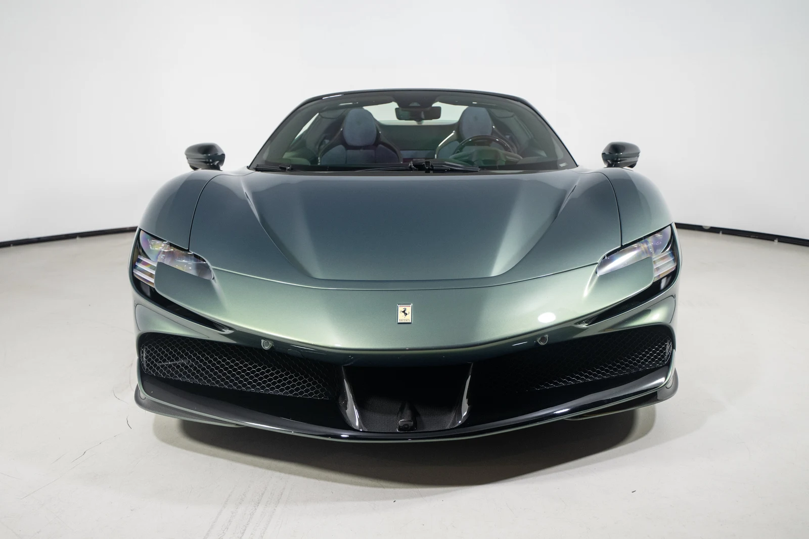 2024 Ferrari SF90 Spider Atelier, 29/30