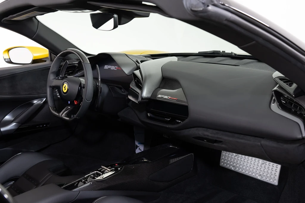 2022 Ferrari SF90 Spider, 24/30