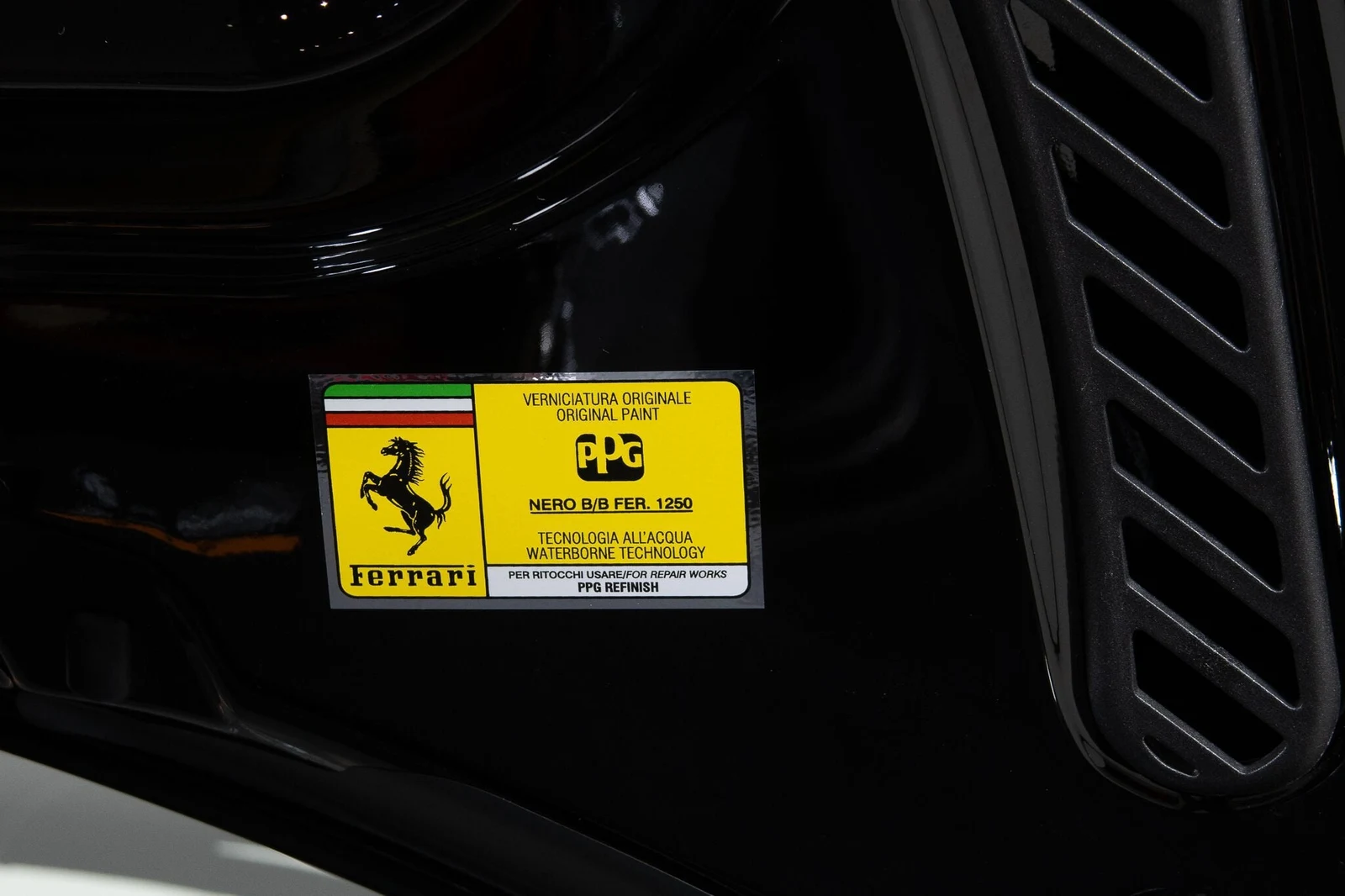 2022 Ferrari F8 Spider, 15/30