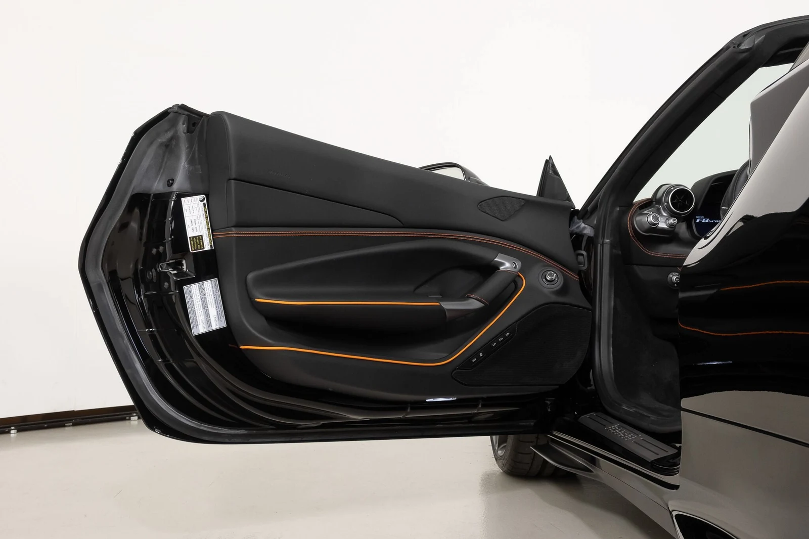2022 Ferrari F8 Spider, 18/30