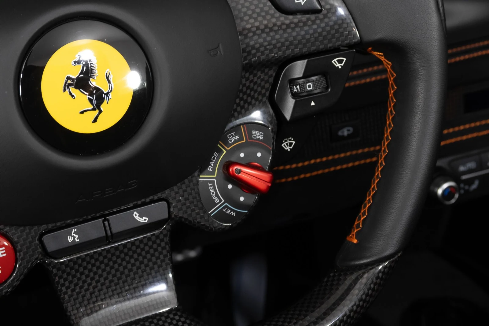 2022 Ferrari F8 Spider, 19/30