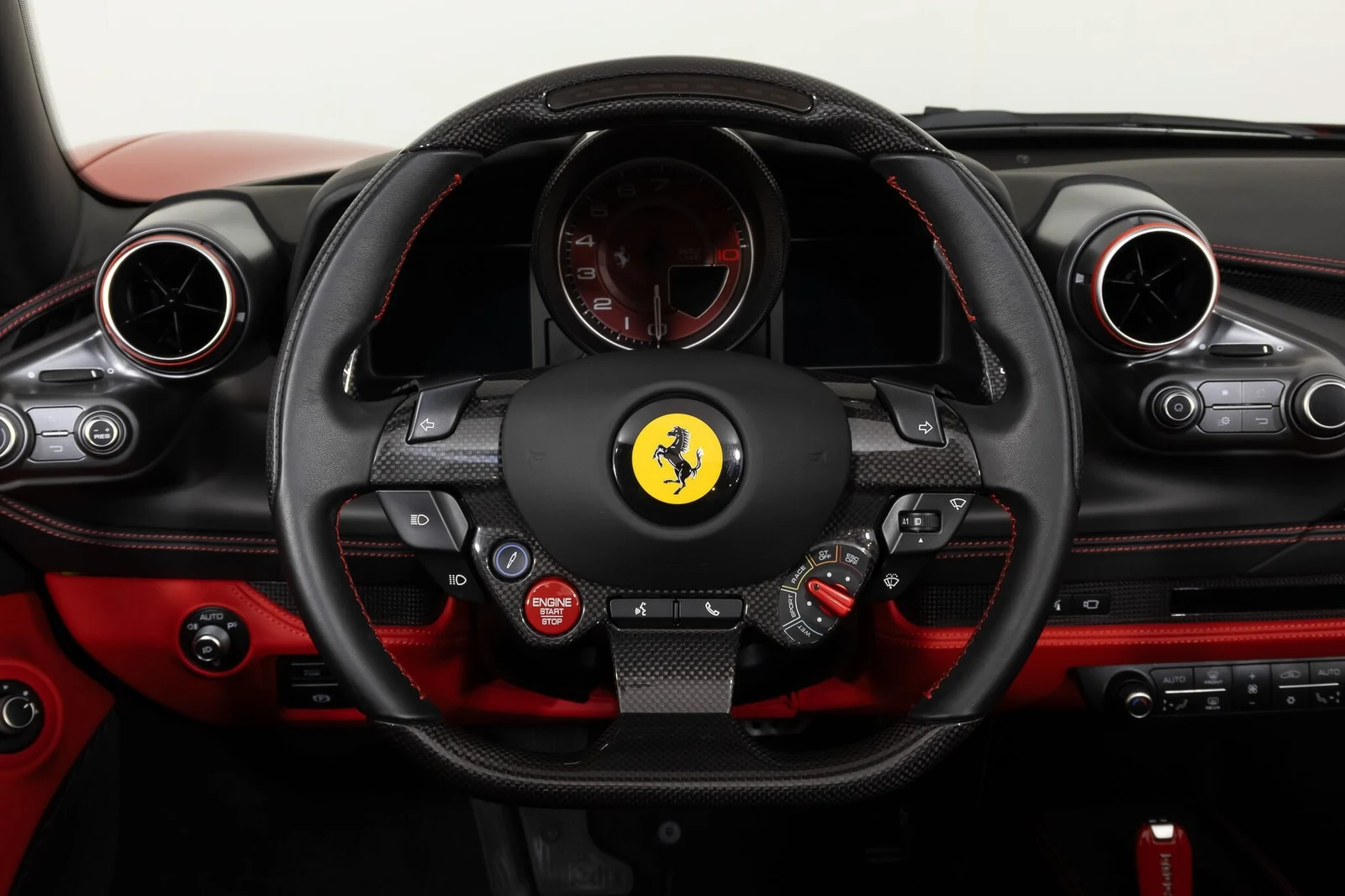 2022 Ferrari F8 Spider, 18/30