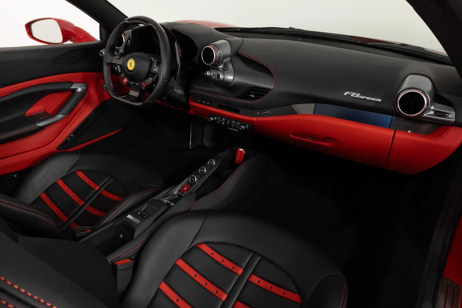 2022 Ferrari F8 Spider, 25/30