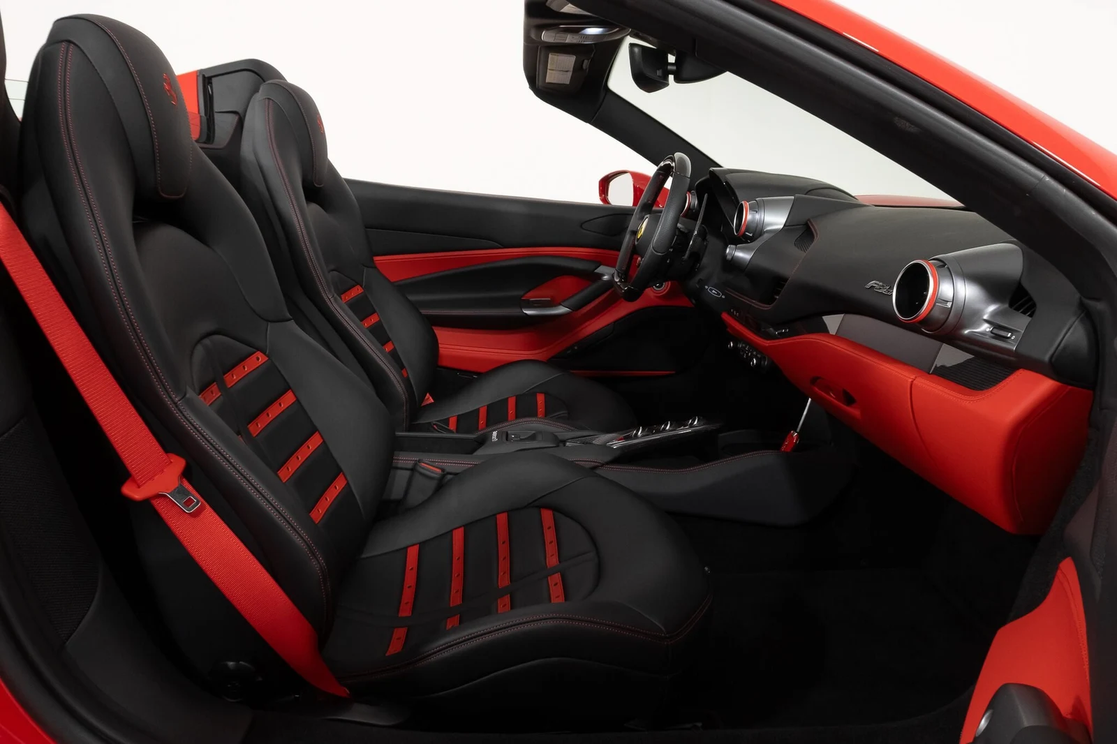 2022 Ferrari F8 Spider, 26/30