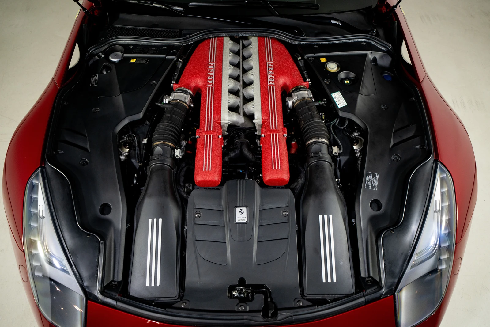 2015 Ferrari F12berlinetta, 12/30