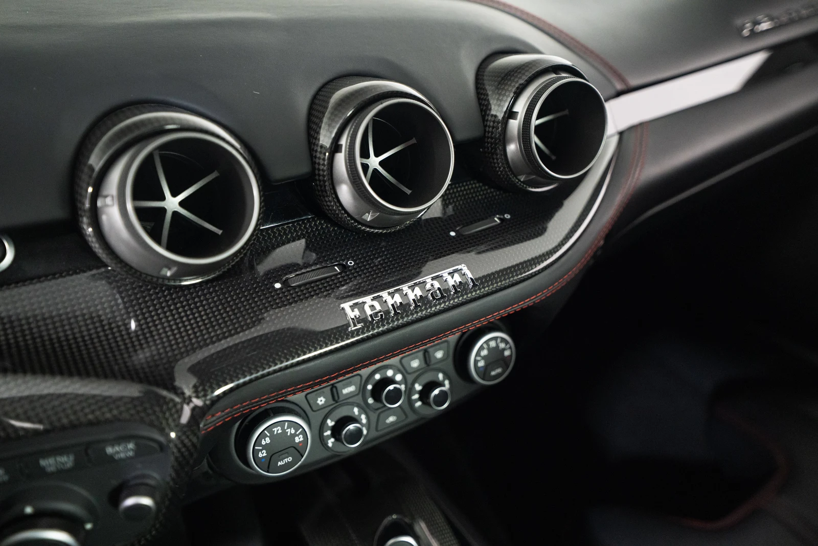 2015 Ferrari F12berlinetta, 27/30