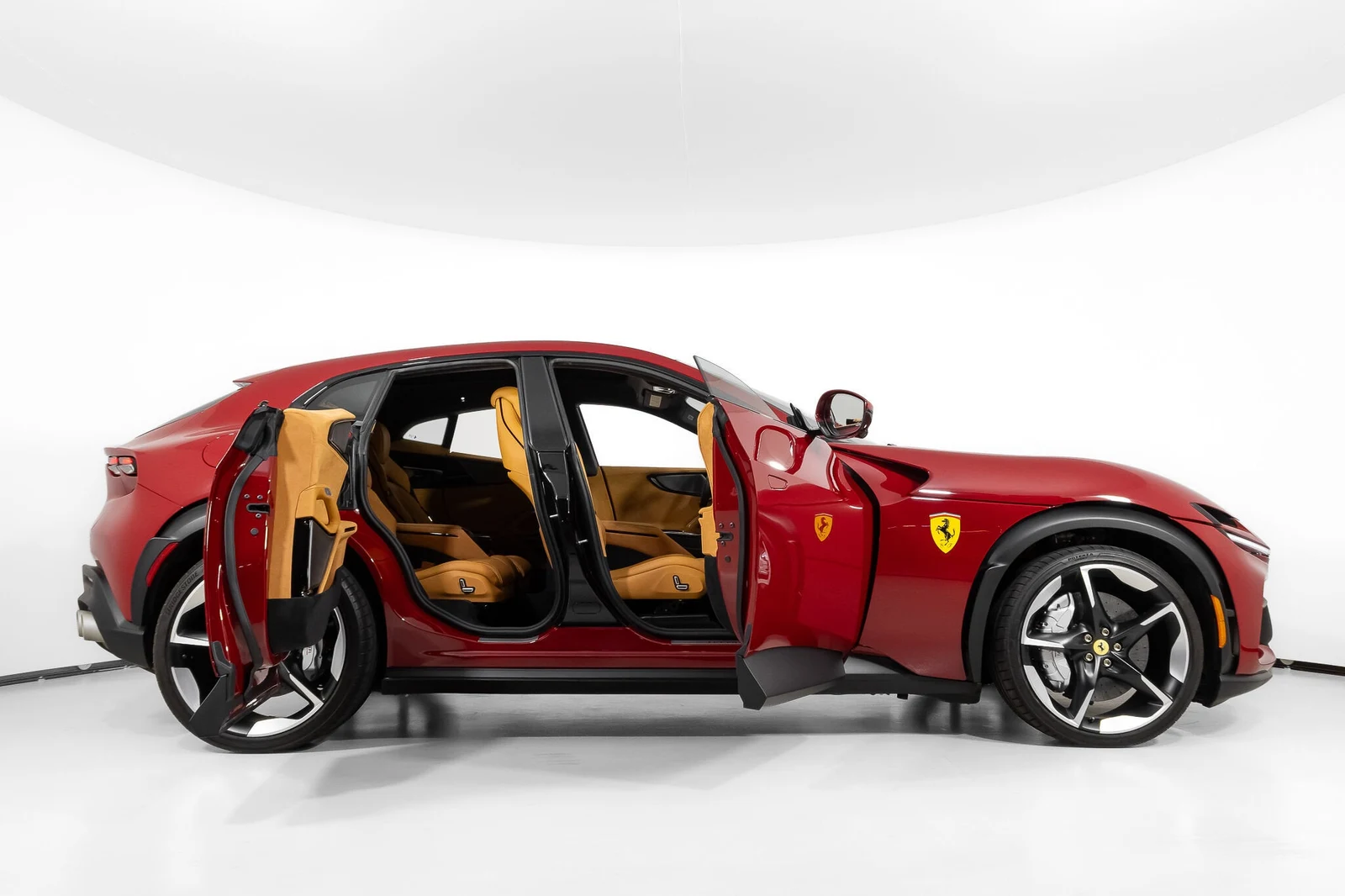 2026 Ferrari Purosangue, 29/30