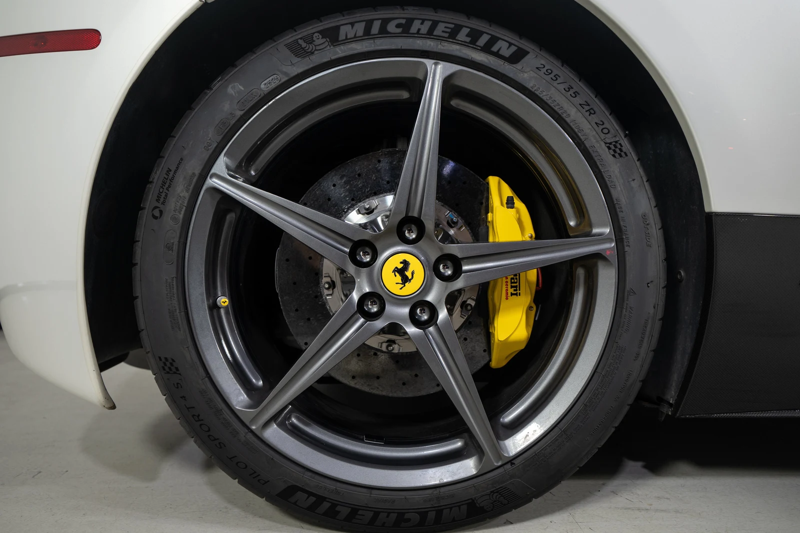 2013 Ferrari 458 Italia, 9/30