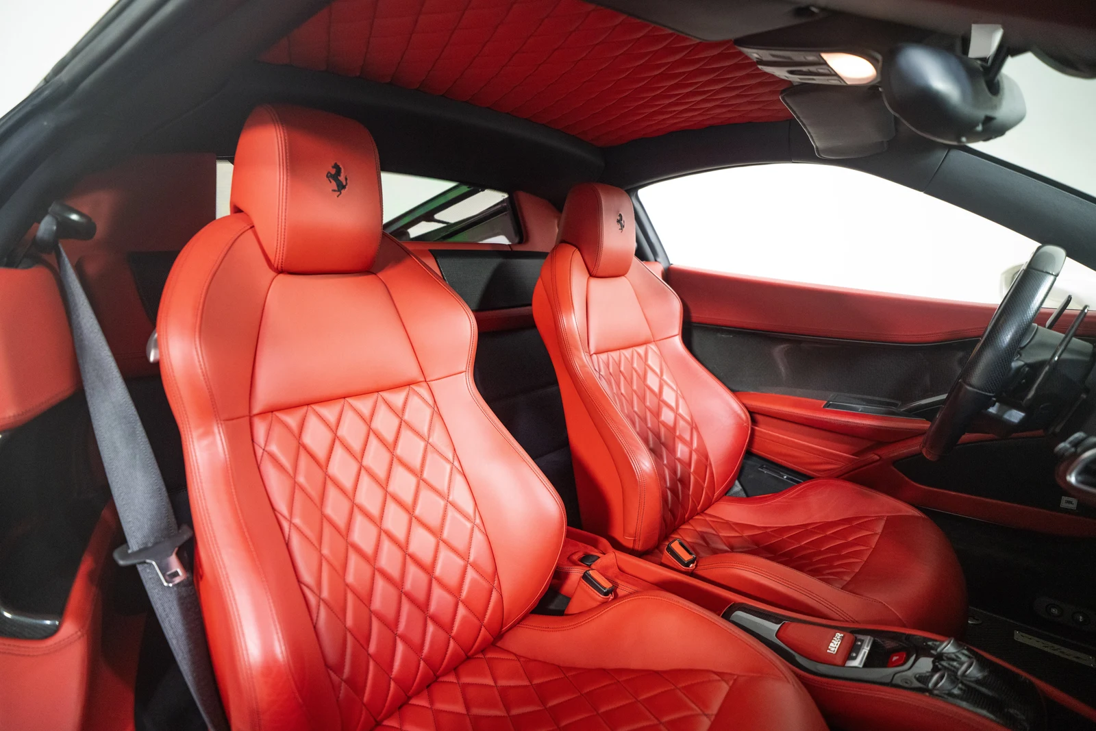 2013 Ferrari 458 Italia, 28/30
