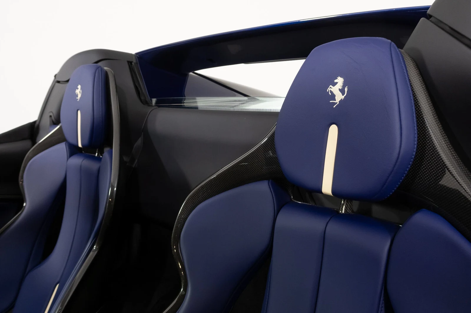 2024 Ferrari 296 GTS, 27/30