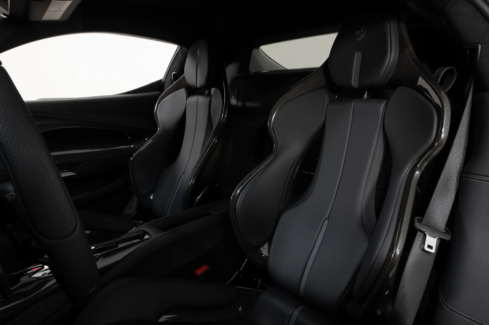 2024 Ferrari 296 GTB, 29/30