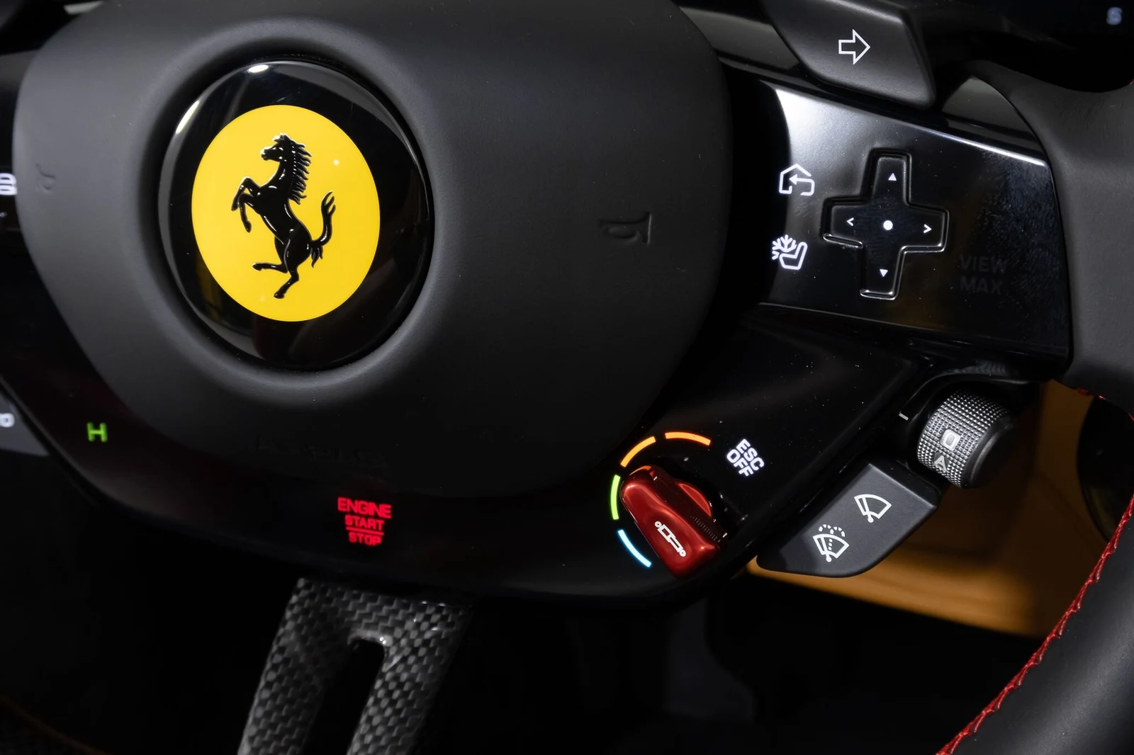 2025 Ferrari 296 GTS, 27/30