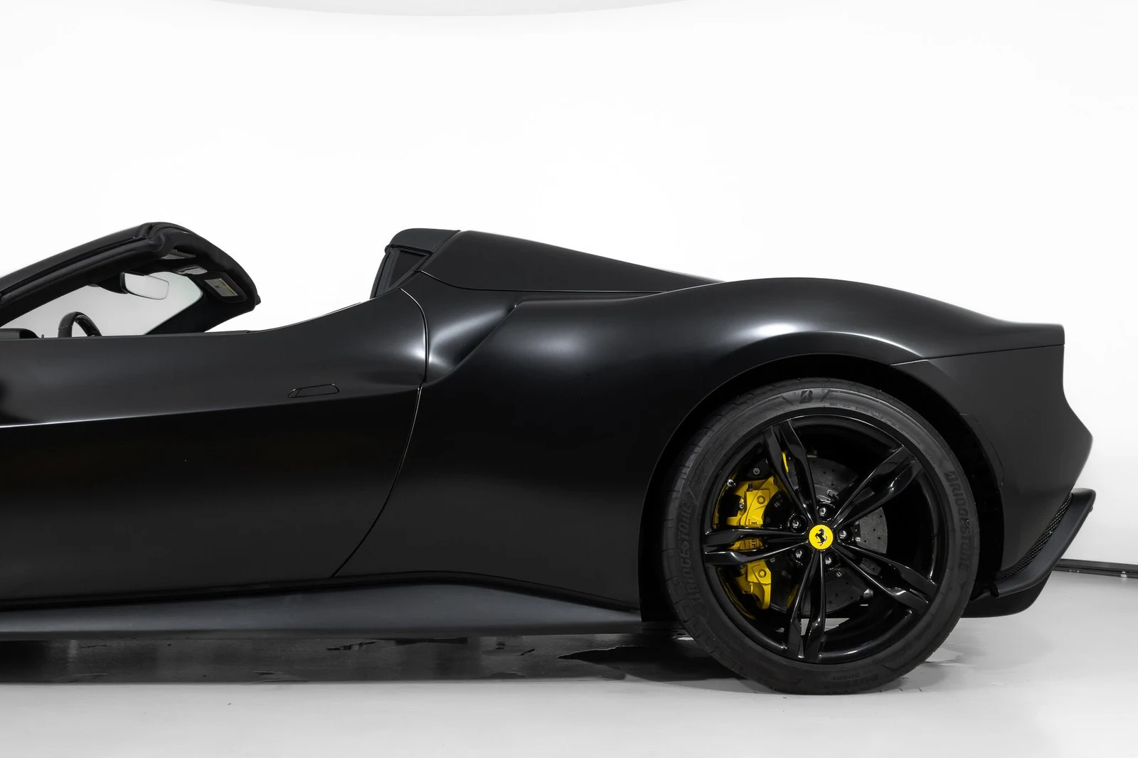 2025 Ferrari 296 GTS, 9/30
