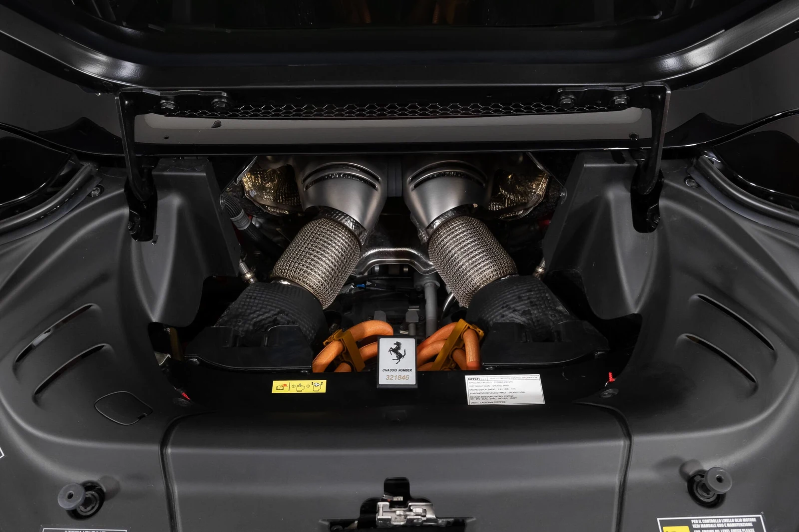 2025 Ferrari 296 GTS, 11/30