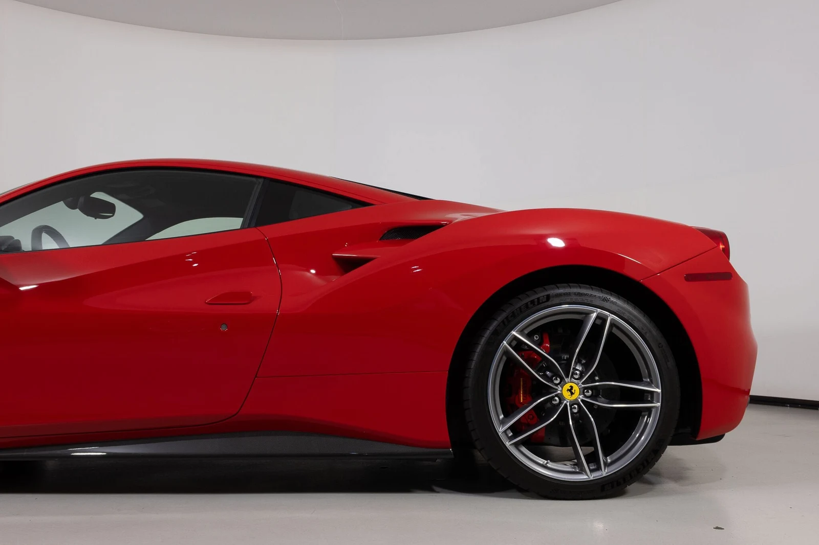 2018 Ferrari 488 GTB, 13/30