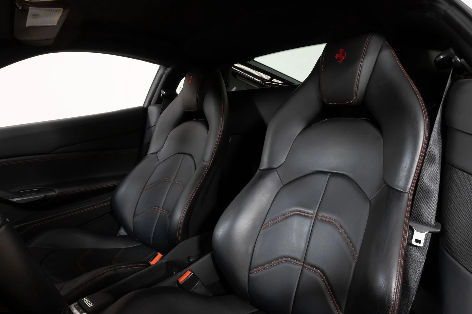 2018 Ferrari 488 GTB, 29/30
