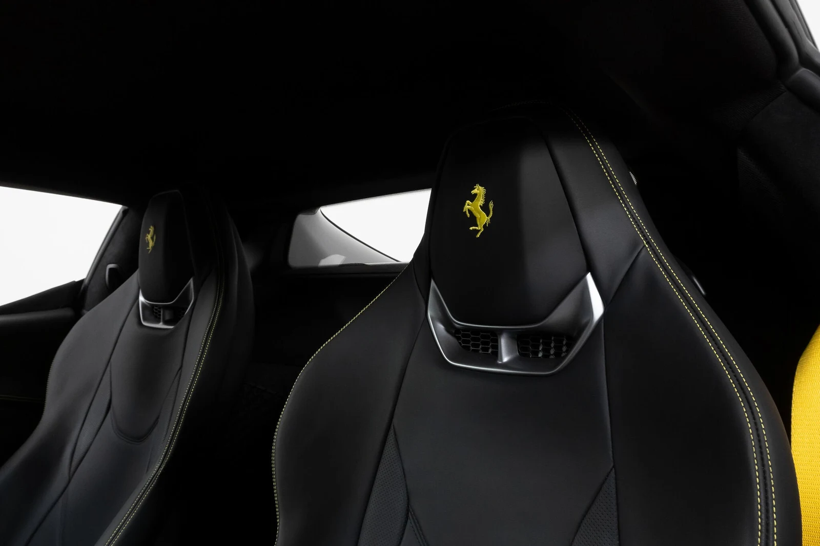 2024 Ferrari 296 GTB, 29/30
