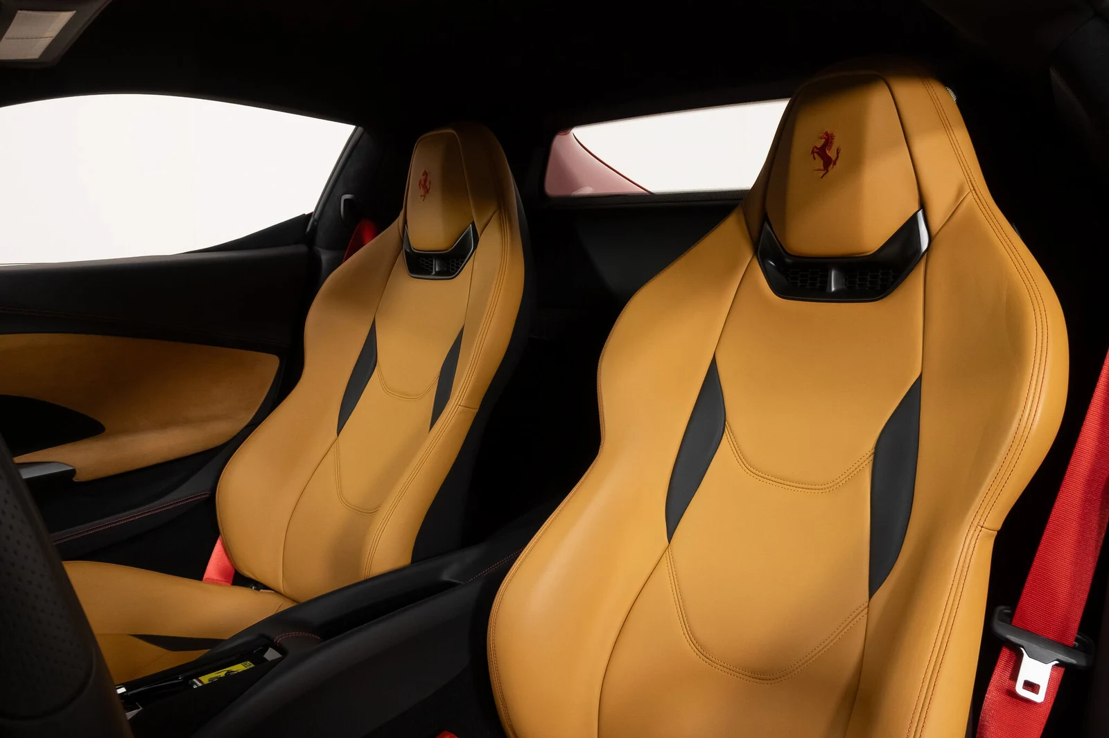 2024 Ferrari 296 GTB, 29/30