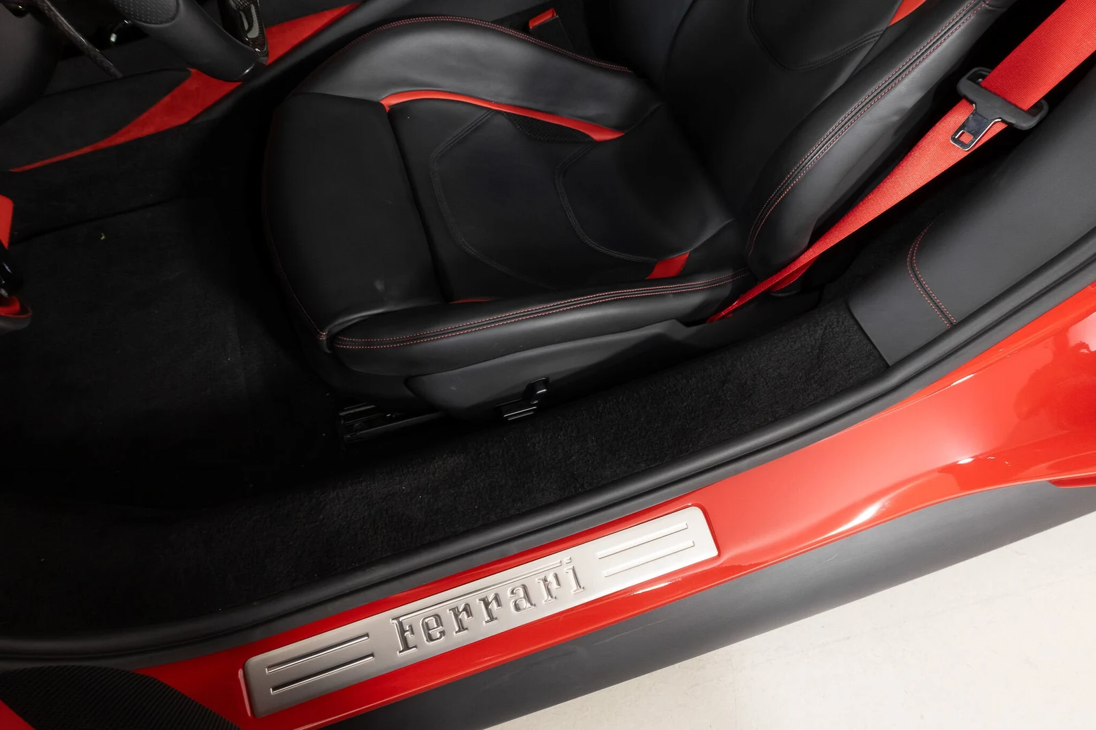 2024 Ferrari 296 GTB, 18/30