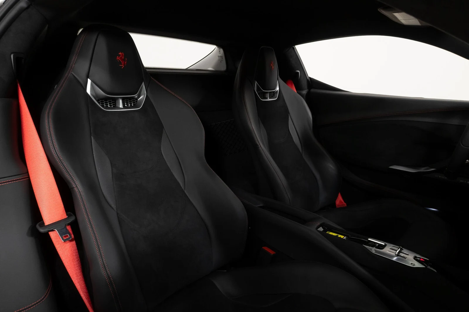 2024 Ferrari 296 GTB, 27/30