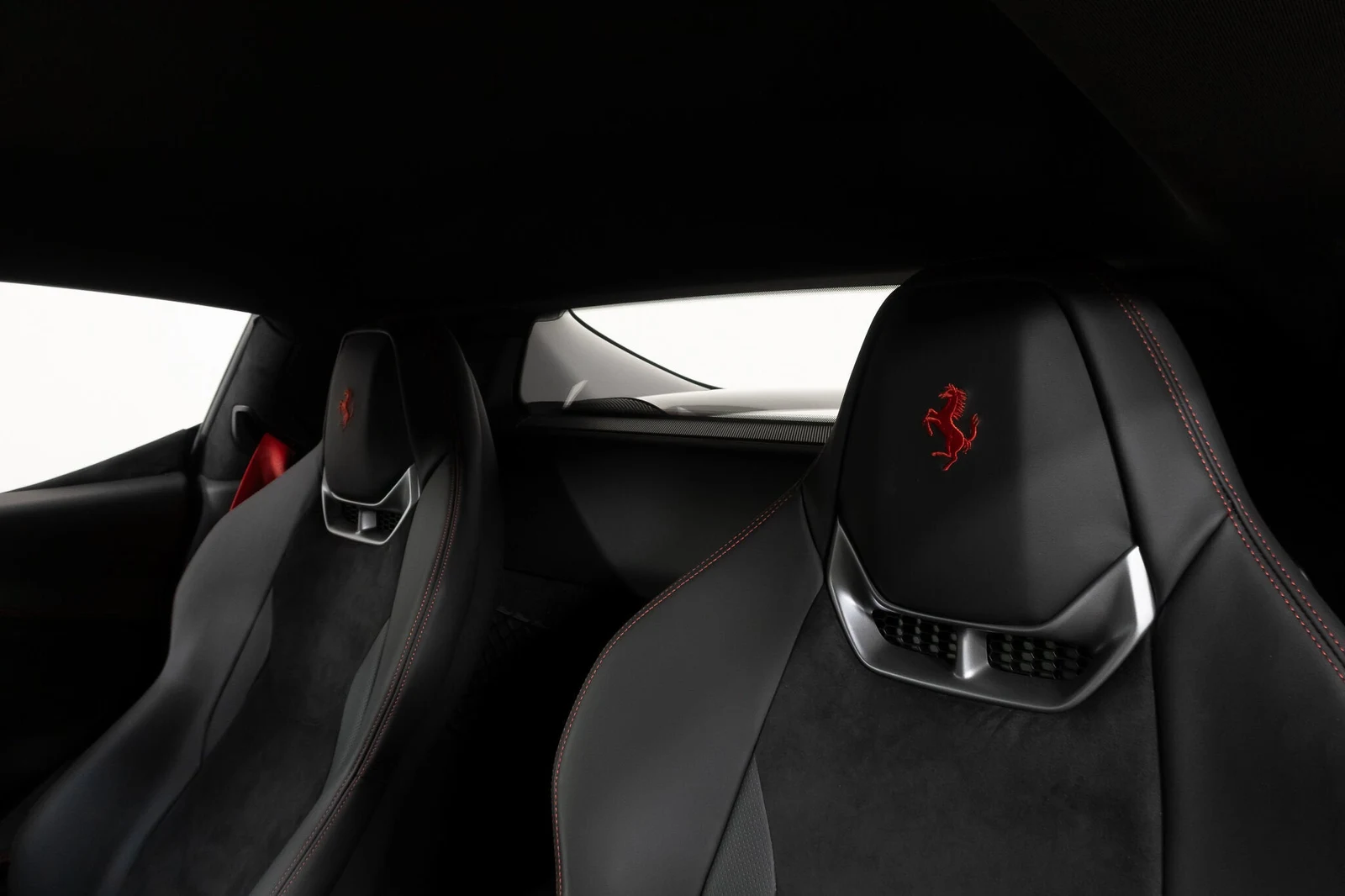 2024 Ferrari 296 GTB, 29/30