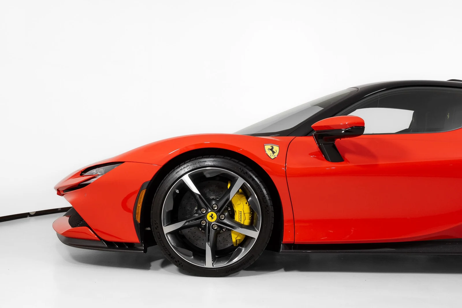 2023 Ferrari SF90 Stradale Assetto Fiorano, 2/30
