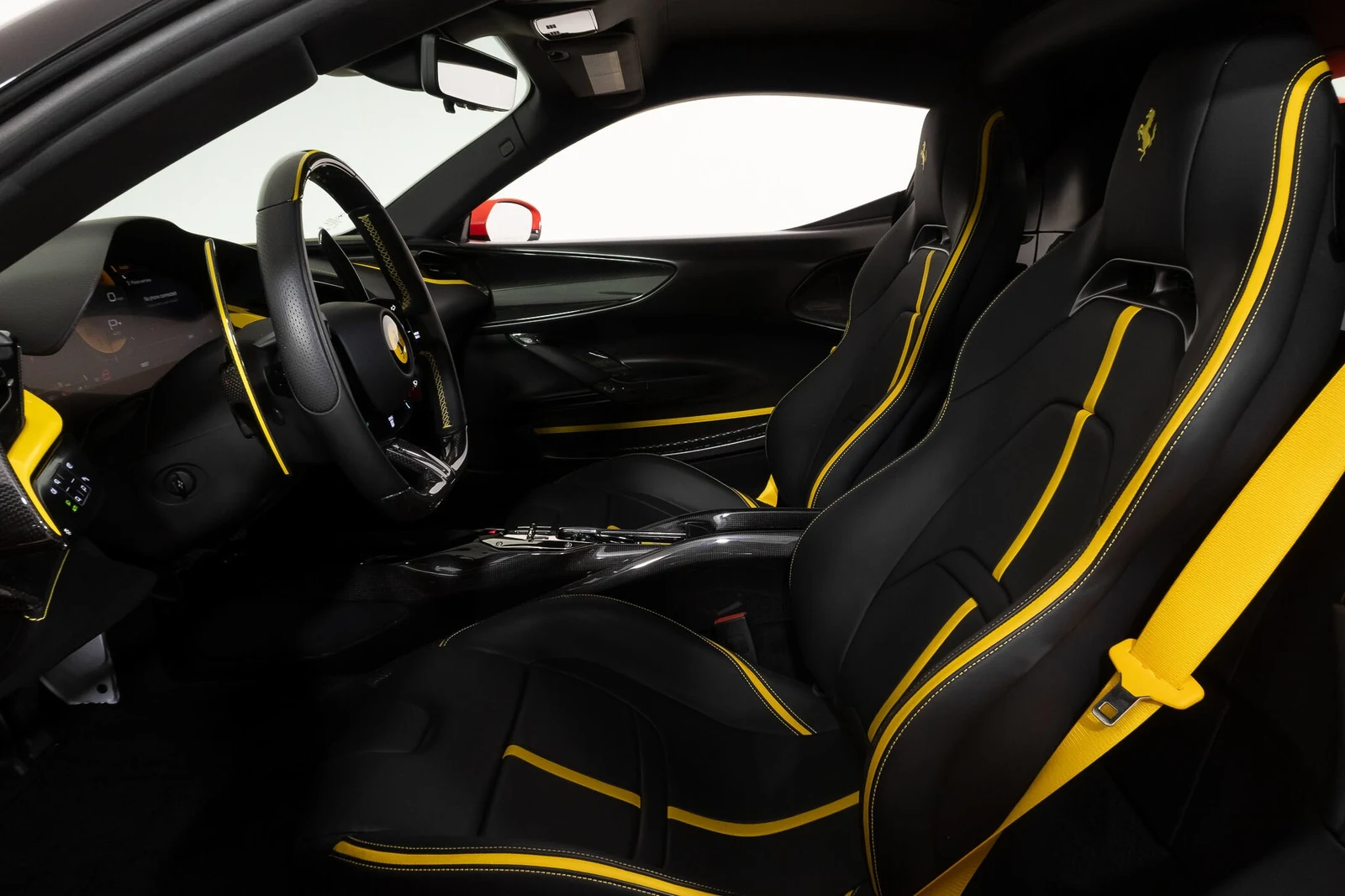 2023 Ferrari SF90 Stradale Assetto Fiorano, 26/30