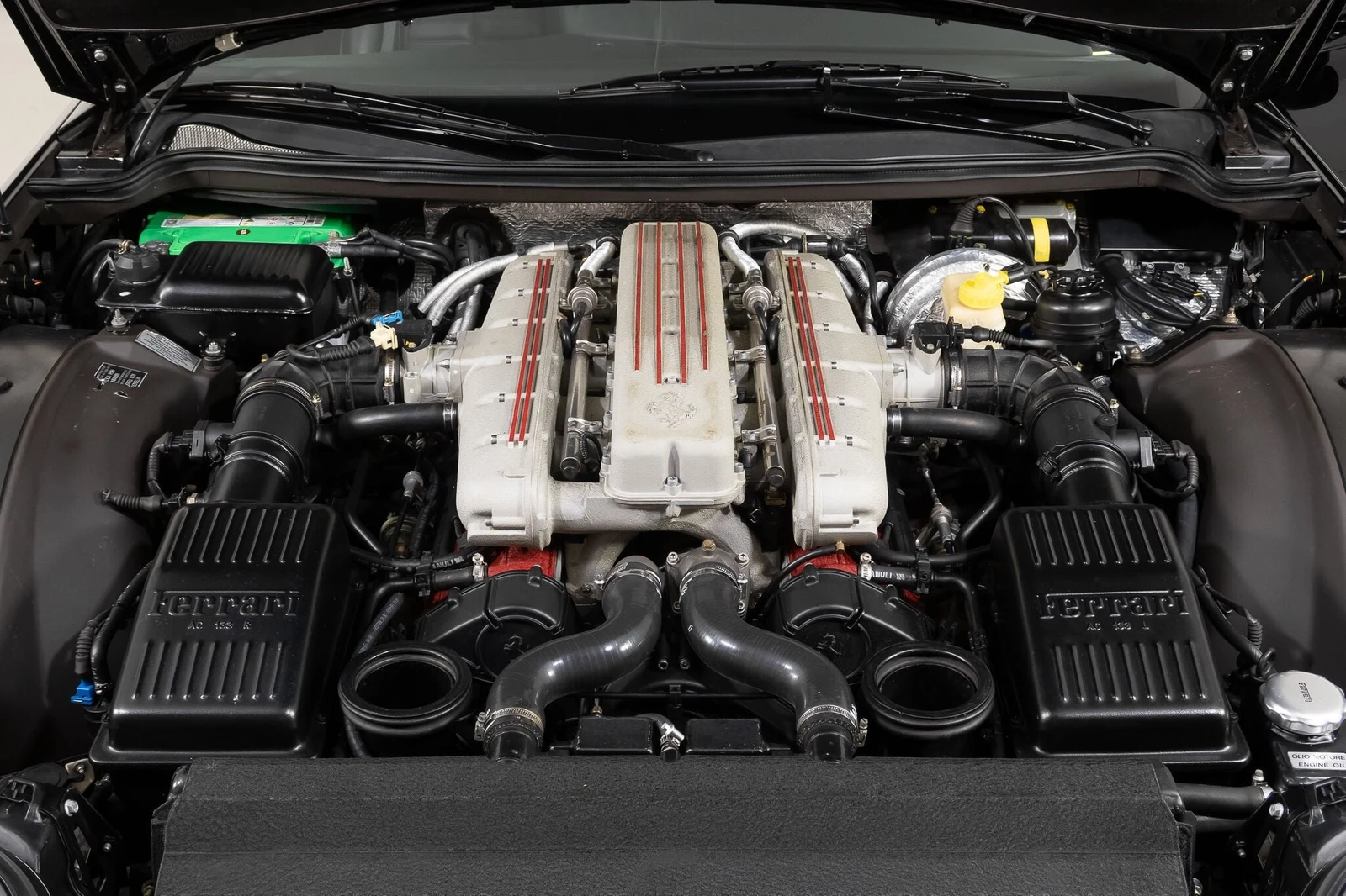 1999 Ferrari 550 Maranello engine