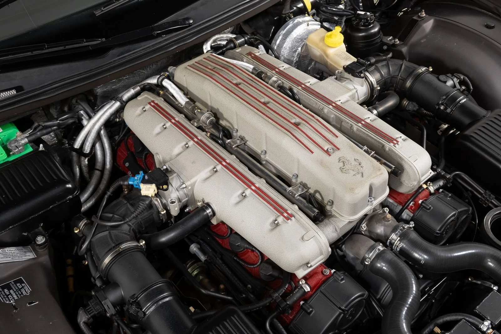 1999 Ferrari 550 Maranello engine